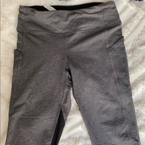 lululemon cropped leggings